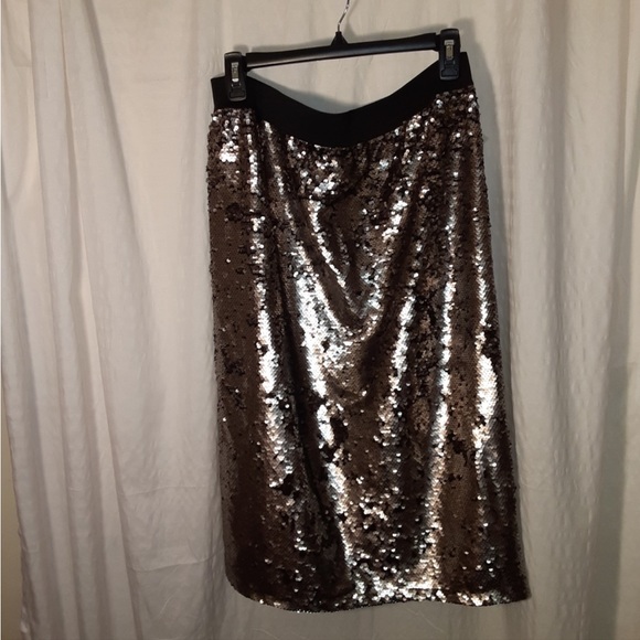 WORTHINGTON BLACK AND SILVER SEQUIN SKIRT - Picture 4 of 6
